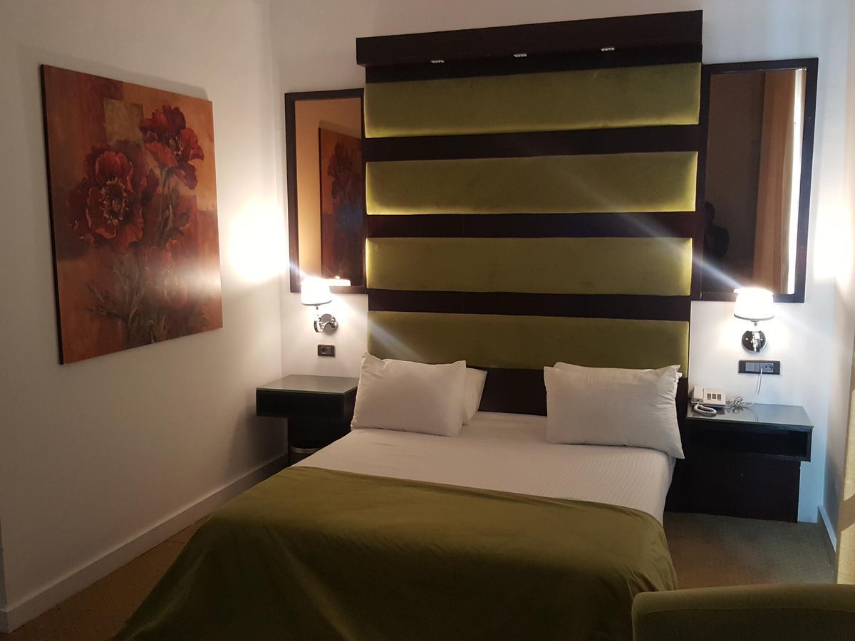 Spectra Inn Hotel 'Ezbet Sharikat Wardan Bagian luar foto