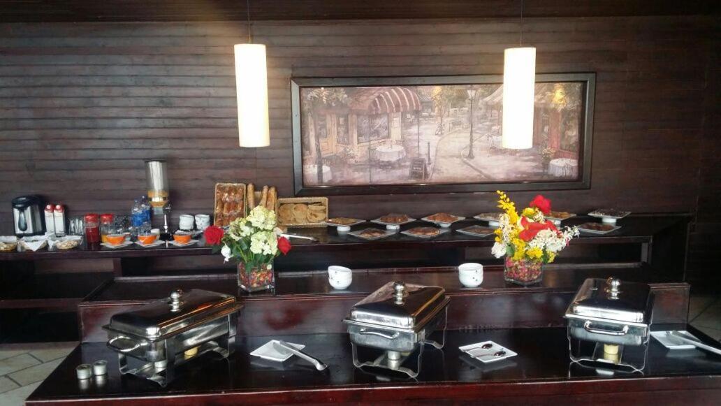 Spectra Inn Hotel 'Ezbet Sharikat Wardan Bagian luar foto
